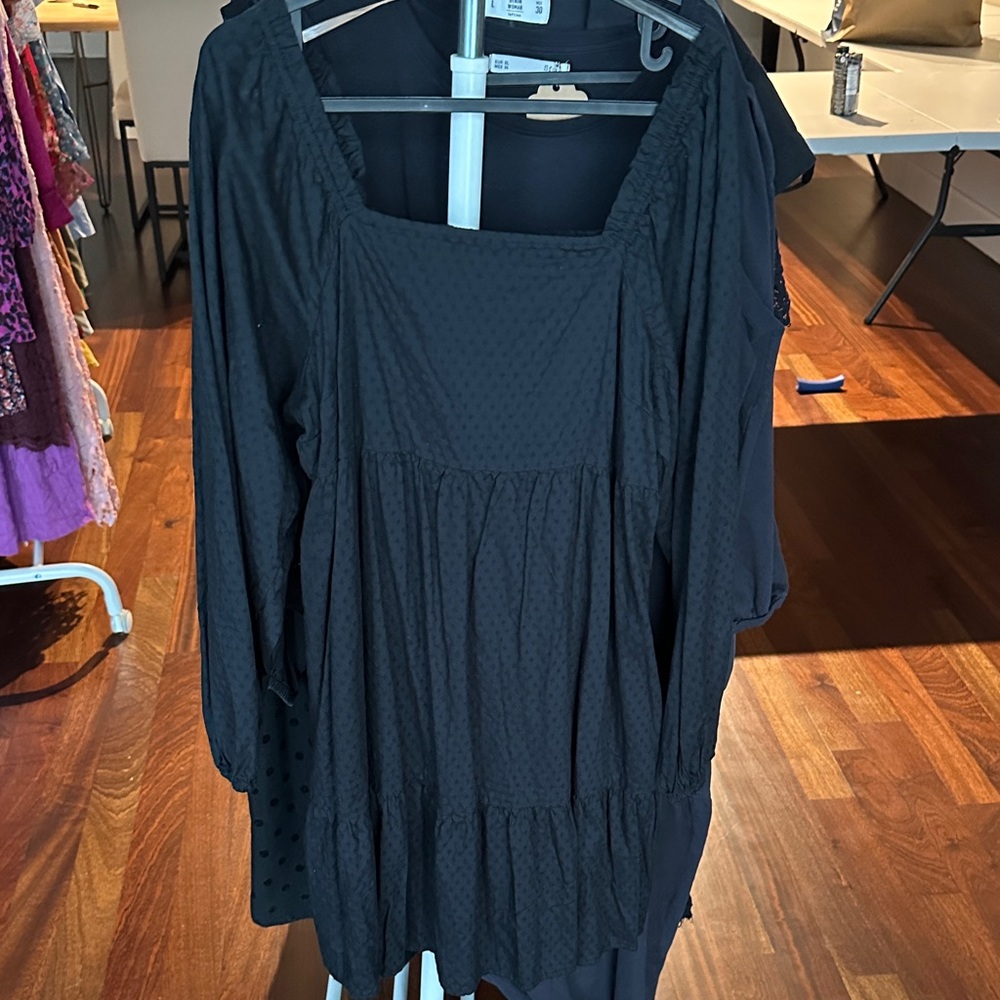 Universal Thread Black Textured Dress
